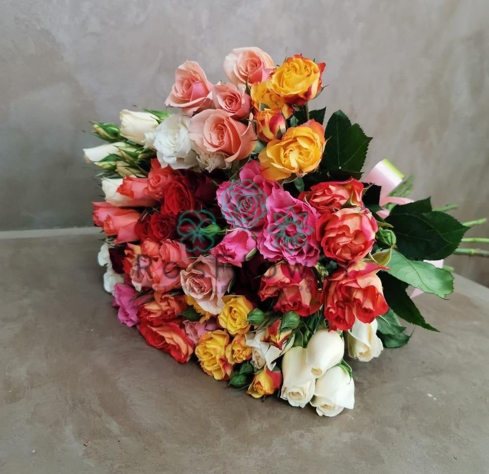 Букет цветов из: Розы в Акбулаке