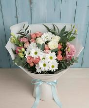 Букет цветов из:  Розы, Лизиантусы и Хризантемы в Акбулаке