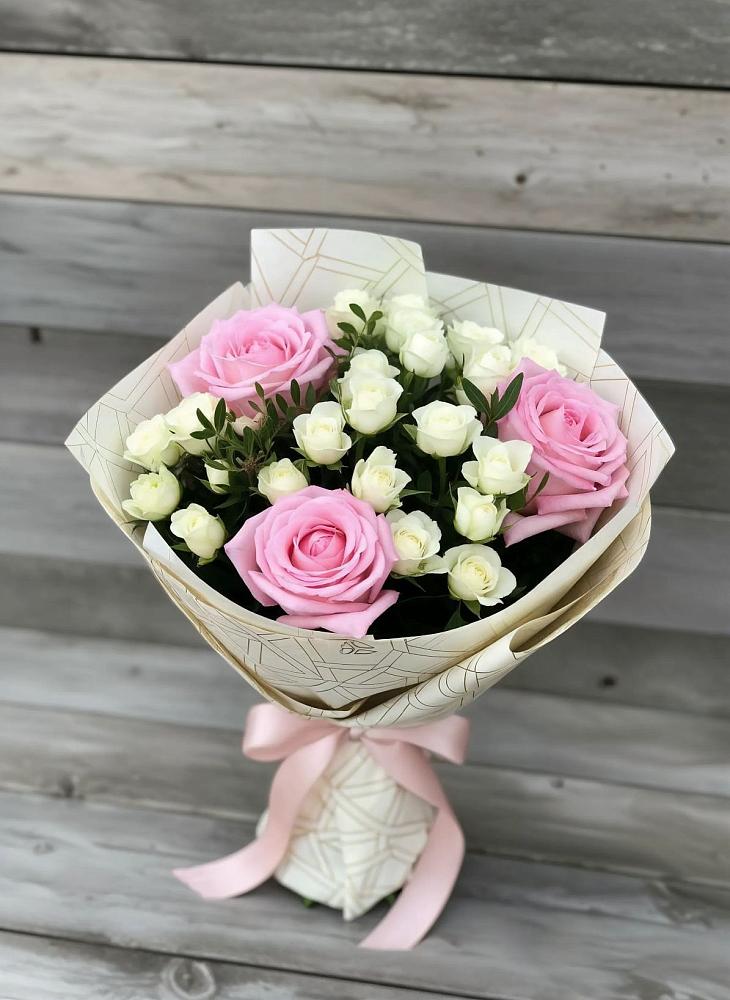 Букет цветов из: Розы в Акбулаке
