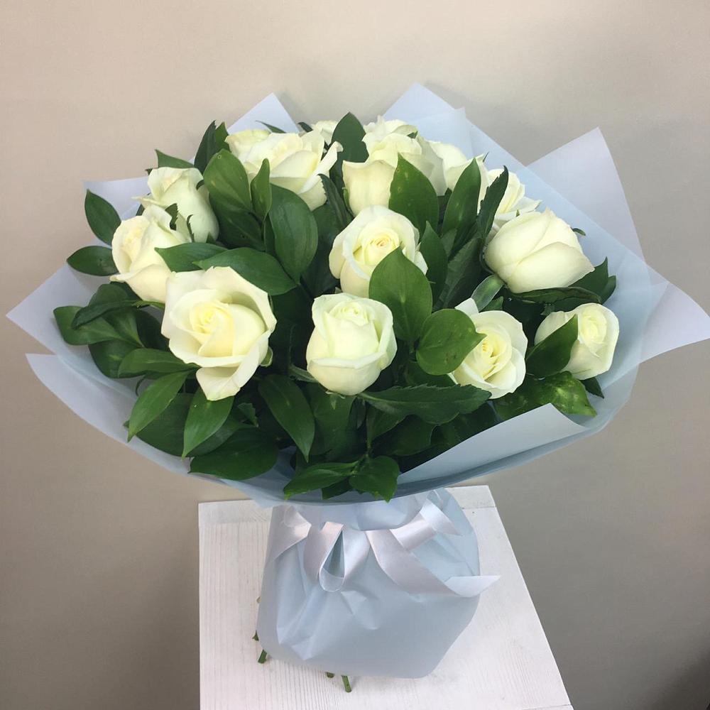 15 Белых роз Проуд в Акбулаке Букет 15 Белых роз Проуд в Акбулаке