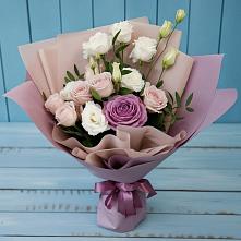 Букет цветов из:  Розы и Лизиантусы в Акбулаке