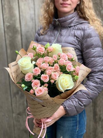 Букет цветов из: Розы в Акбулаке