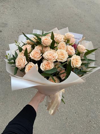 Букет Кремовые розы Латте в Акбулаке