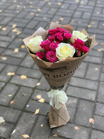 Букет цветов из: Розы в Акбулаке