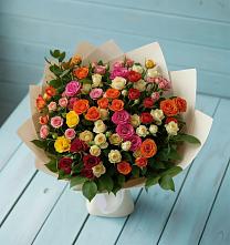 Букет Микс из разноцветных кустовых роз в Акбулаке